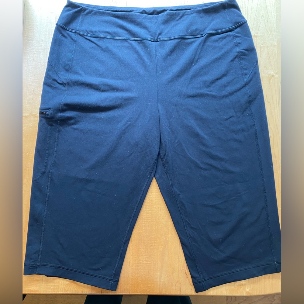 Duluth Trading NoGA Stretch Capris - Picture 3 of 7